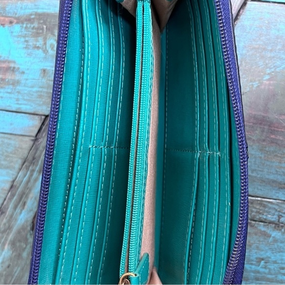 Fossil Leather Stonewash Wallet - Picture 10 of 12